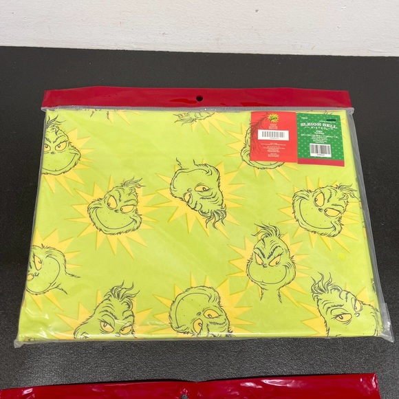 Dr. Seuss Kitchen Dr Seuss The Grinch Faces Vinyl Tablecloth 52 X 7